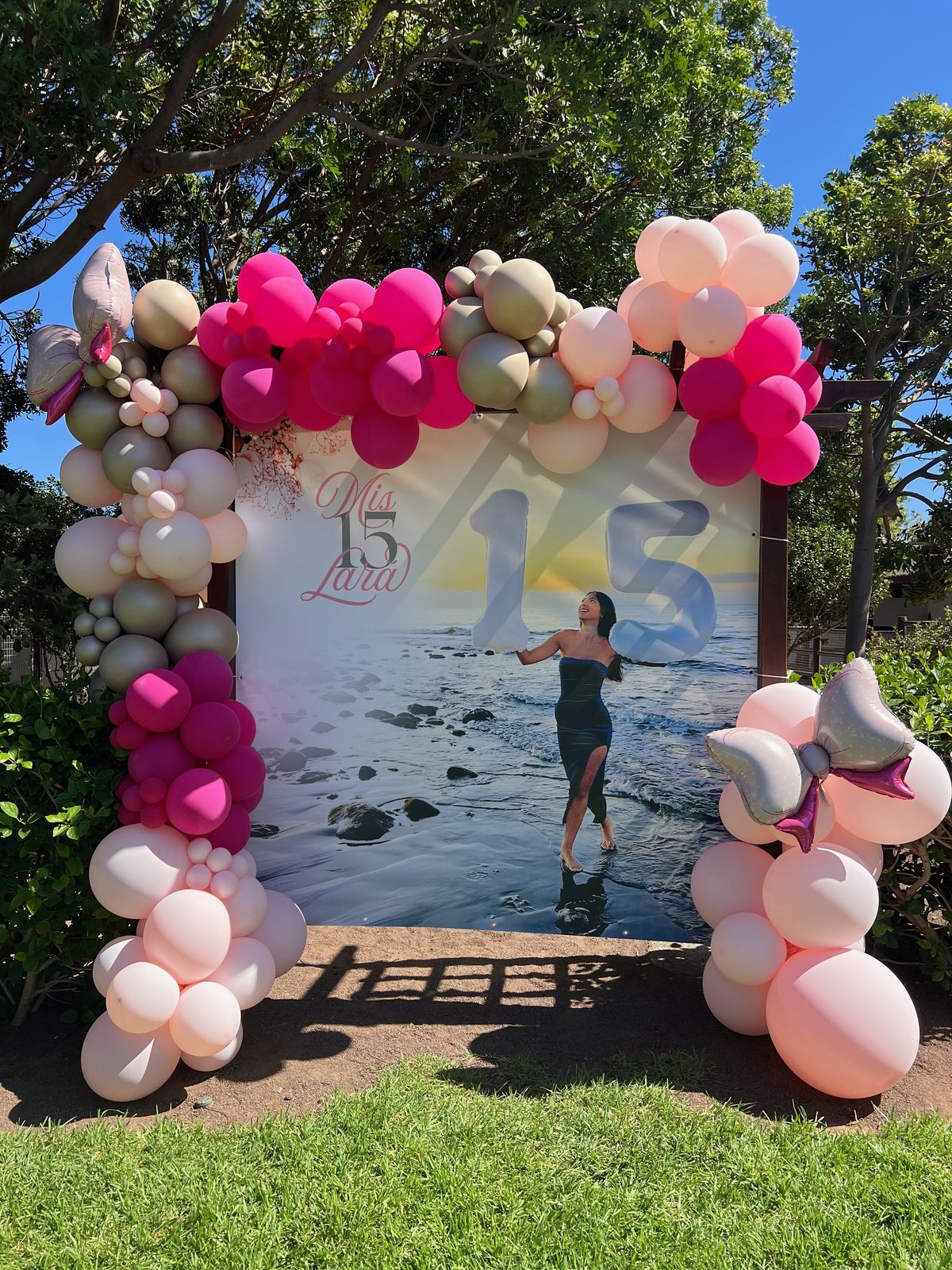 Fotocall personalizado con guirnalda de globos para cumpleaños en Gran Canaria